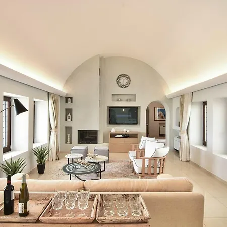 Irene's Villa Fira (Santorini)