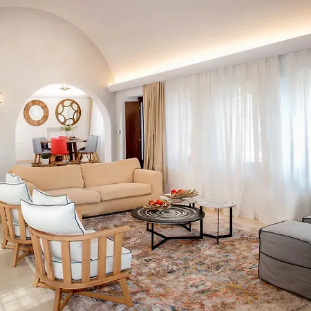 Irene's Villa Fira (Santorini)